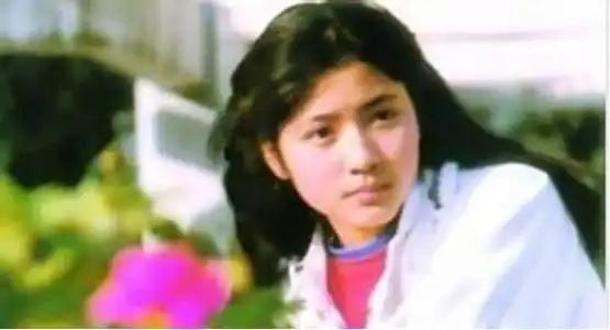 十六岁的花季32年演员境况不一有人嫁入豪门,有人锒铛入狱