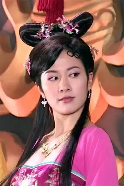 杨贵妃秘史造型盘点国色天香素雅粉嫩鞋子上都是流苏怎能不美
