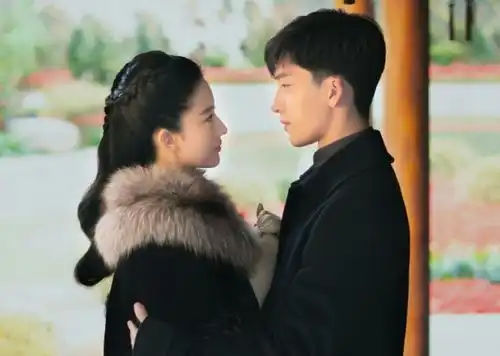 南烟斋还在冷宫,刘亦菲14年演古装剧,网传搭档古装男神