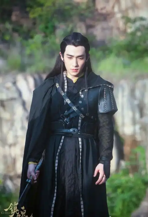 肖战王一博的地位岌岌可危了又一部双男主的作品备受期待
