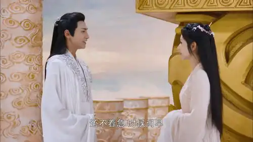 腹黑润玉上线,使计让锦觅亲口说喜欢自己,让一旁偷听的水神误会
