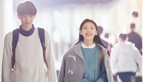 那个和热巴演李慧珍的腿精李溪芮,终于被赵薇怼上热搜,终于红了
