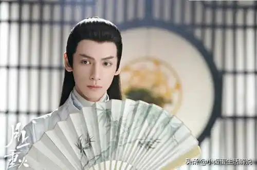 罗云熙新剧月上重火将袭,牵手女神陈钰琪主演,你们期待吗
