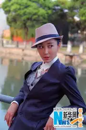 勇敢的心曝新造型杜若溪男人装引关注