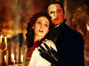 幽灵仍潜藏在歌剧院,搜捕行动即将开始