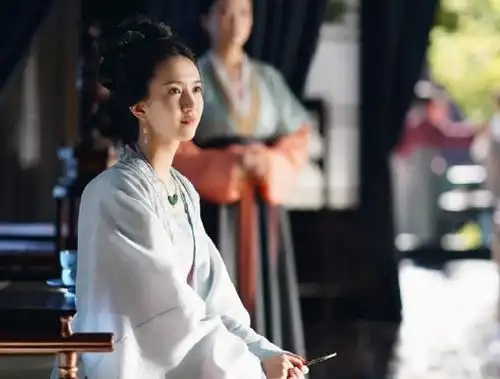 清平乐赵祯逼丹姝圆房被气走,皇子早逝,两人跪地痛哭拥抱关系缓和