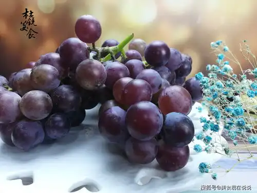 挑葡萄有妙招,有这3个特点,估计买了催熟葡萄,果农决不吃
