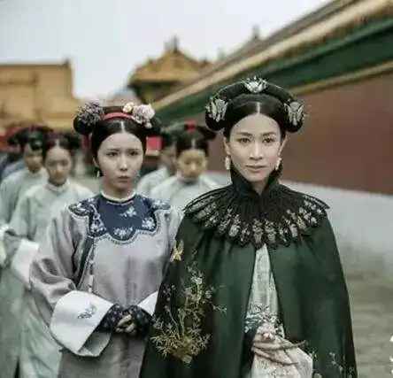 扶摇延禧攻略收视抢眼,暑期档荧屏需要怎样的爆款,年轻观众靠什么滋养精神