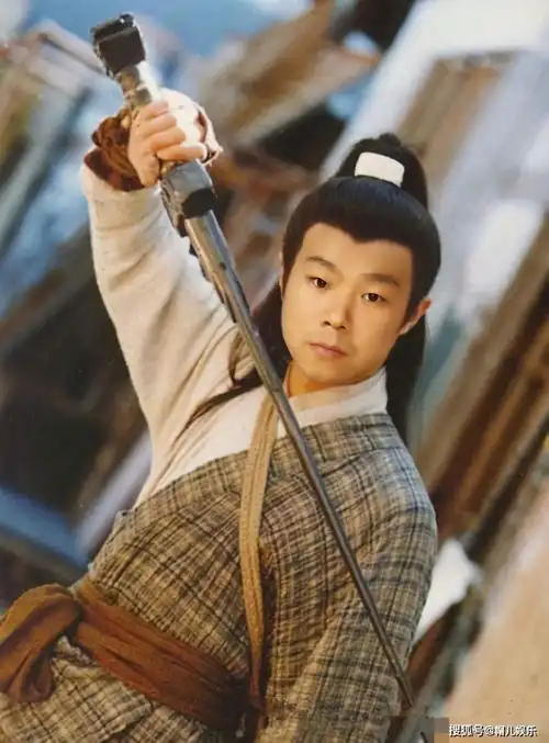 岳云鹏晒自己的定妆照,企图演杨过,请问姑姑答应吗