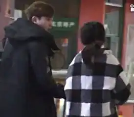 杨紫恋爱舌吻缠绵照曝光揭秘男方身家背景