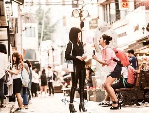 最近的韩剧doctors有人看吗真心好看强推
