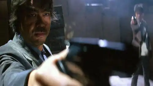 神探大战银河负责神探,英皇负责大战