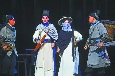 金镶玉邱莫言惊艳江城大幕三落三起京剧新龙门客栈令观众恋恋不舍