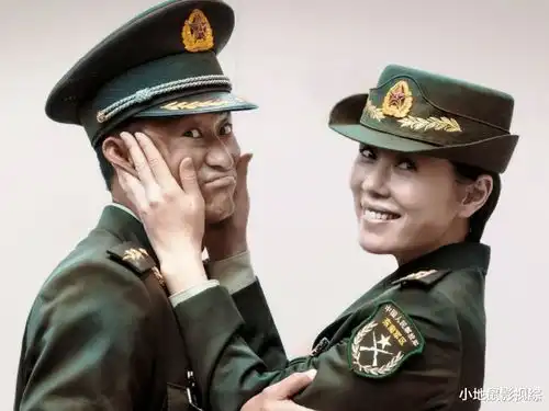 45岁影后无戏可拍,告别战狼2后,在小网剧中混日子
