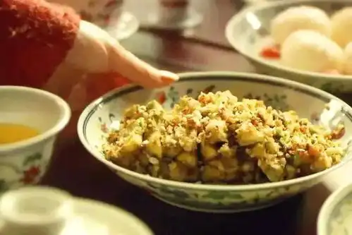 对吃要讲究,但并非奢食