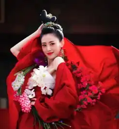 太子妃张天爱恋情曝光深夜同回住所
