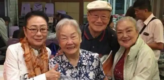 她曾出演梅超风吓坏一代人,年轻时美若天仙,如今73岁却孑然一身