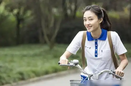 嫌中国校服难看看到杨洋杨颖剧照闭嘴了,网友果然还是要看脸