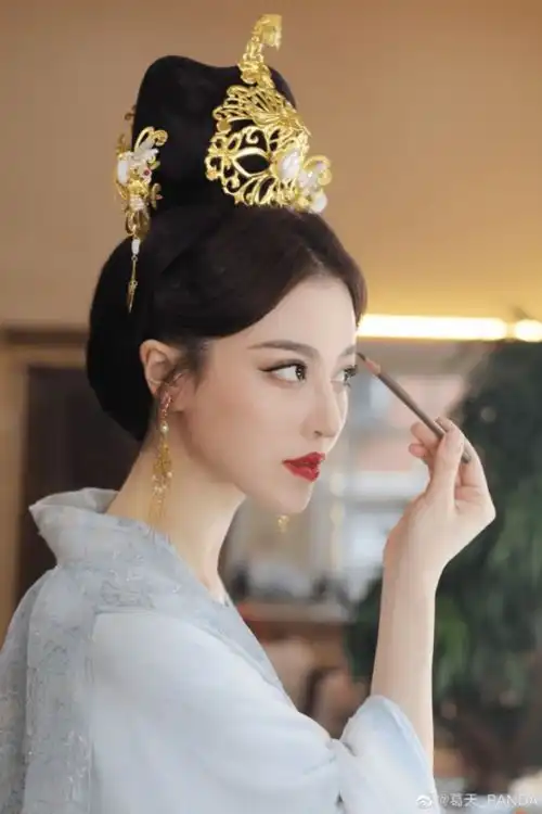 葛天新剧照曝光,古装扮相惊为天人