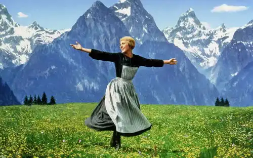 豆瓣8.9分,终于找到了就是这部电影,难以超越的童年经典
