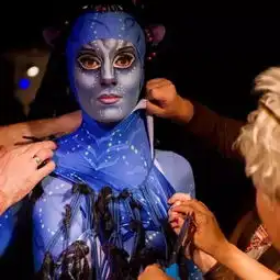 三亚首发太阳马戏阿凡达来袭,住这些酒店看演出最合适