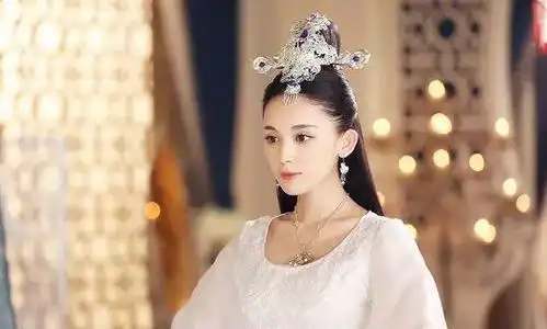 女明星私用护肤只要30块赵丽颖杨洋竟用同一支口红