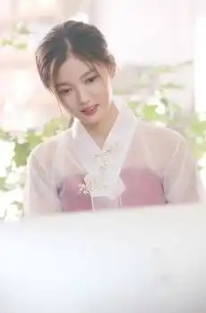 云画的月光金裕贞画报
