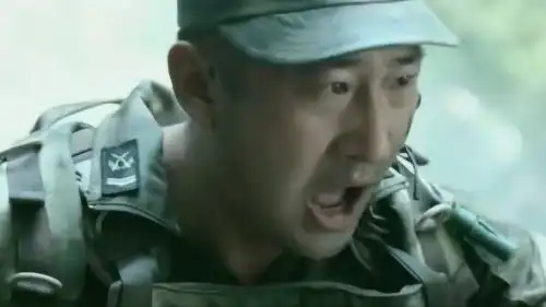 战狼战狼演习遇雇佣兵,俞飞牺牲,吴京彻底怒了