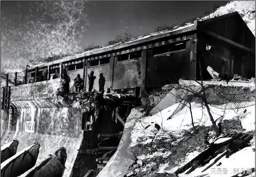 17岁小战士多次闯进美军阵地,令美军自相残杀,自己还能全身而退
