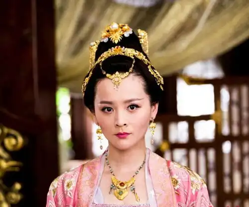 孤芳不自赏终于上线比起剧情剧中的珠宝更让人惊叹第7页
