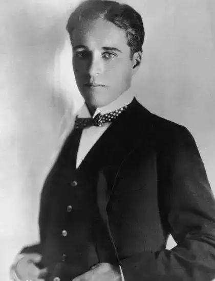 为了防止我们早恋,教科书到底有多拼附地理课本中隐藏的重要考点,请仔细查看
