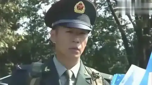 我是特种兵2王艳兵去看望奶奶,却看到了自己的父亲出现了