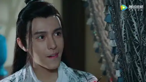 香蜜沉沉抢了灭灵箭的蛇仙扑哧君,到北苑山庄准备杀凤凰
