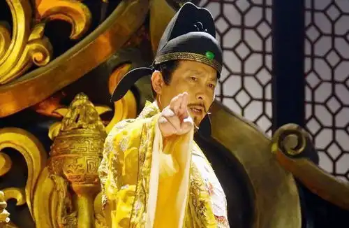 诗鬼李贺用132字写活升级版吕布,用120字写死黑暗大唐