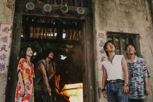 第二十七届上海国际电影节开幕,首次尝试开幕影片全市特别放映500场
