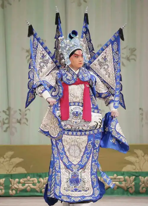 京剧里的武生到底能有多帅
