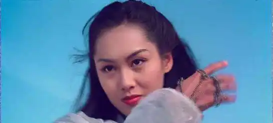 情断周星驰,和郭富城传出绯闻,朱茵最终嫁给了爱情吗