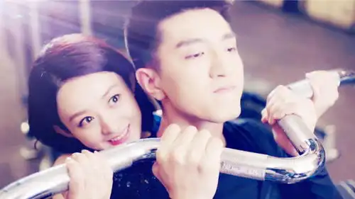 你和我的倾城时光运动接吻来了,虔诚cp双双翘班,健身房约会