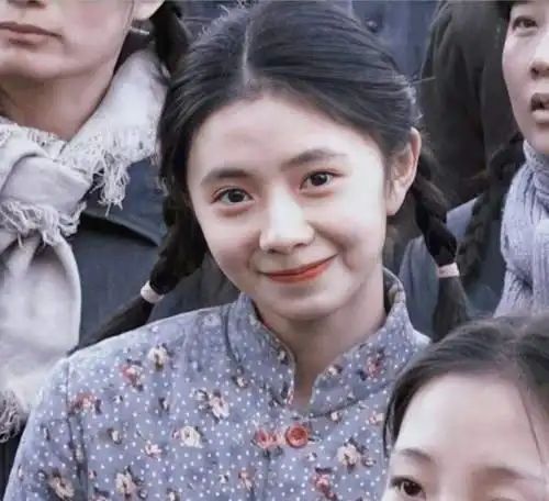 金鸡奖入围名单公布,刘浩存周也上榜引争议,网友替秦海璐鸣不平
