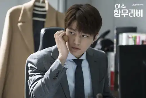 汉谟拉比小姐金明洙型男剧照曝光五官立体宛若雕刻