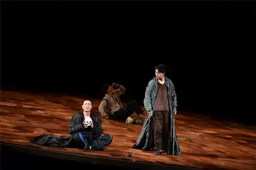 胡军哈姆雷特世界巡演首场北京站圆满成功
