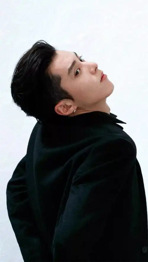 帅不是罪,平庸才是丨王鹤棣每月一星
