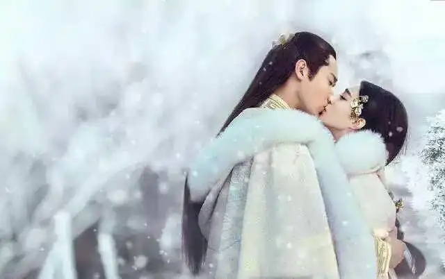 凉透了范冰冰高云翔巴清传遭卫视退片,影视圈迎来大洗牌