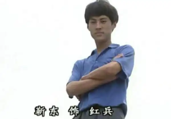 靳东成为儒雅男神的代表,靠的不是颜值是沉淀
