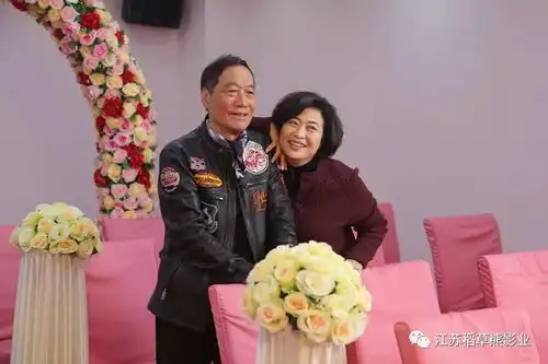 演完月嫂先生成哄娃高手李小冉get奶娃小技能逗他,不能停