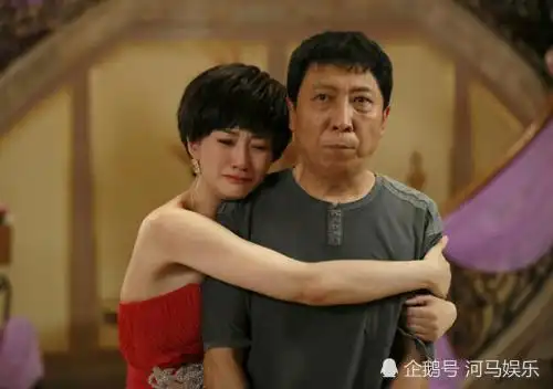 韩童生儿时父管严,婚后妻管严,他饰演的反派入木三分