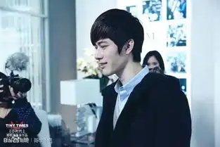 小时代周崇光这张照片求视频
