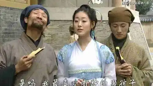 古装女主最难驾驭的扇子造型,这三位堪称惊艳,萧蔷惊为天人