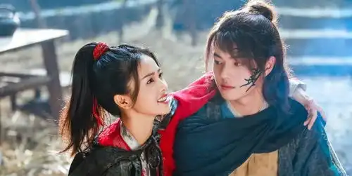 影视好饼护心,疑似落在周也手上,想成流量花,还得靠仙侠