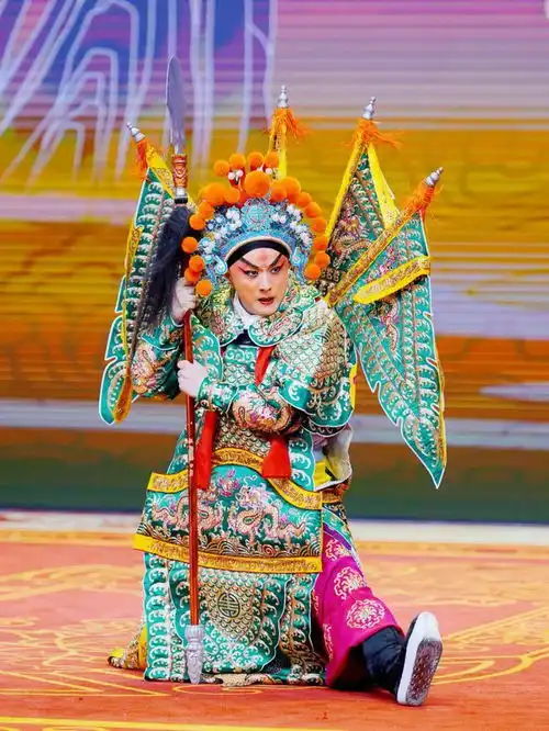 跟随今晚戏码头戏曲真功夫穿越回600年前,聆听戏曲古老的腔调
